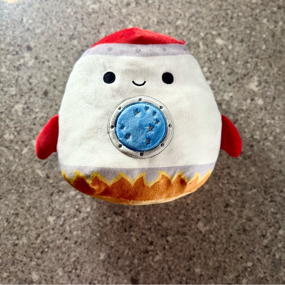 NWOT Squishmallows Space Squad - RUDY the Rocket - 8"
